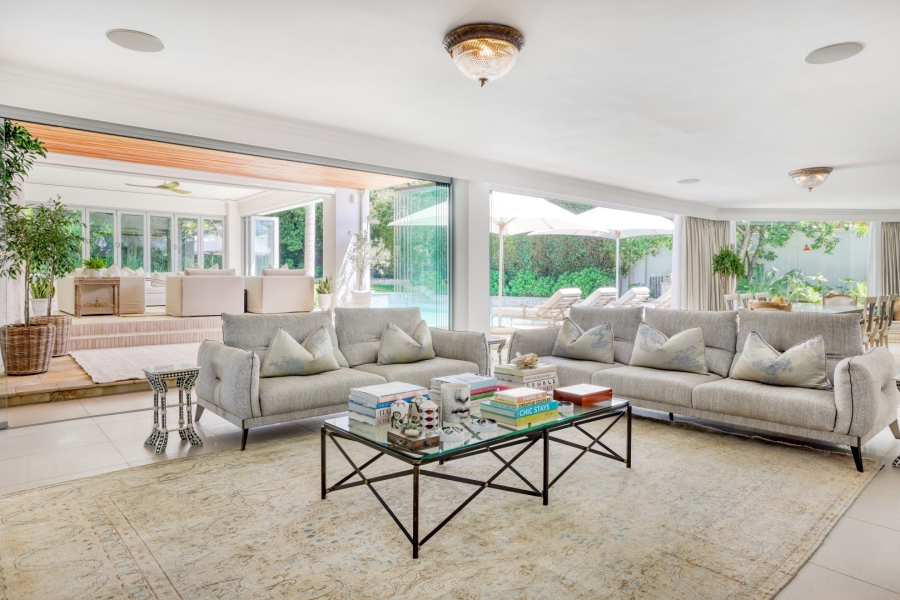 5 Bedroom Property for Sale in Constantia Western Cape